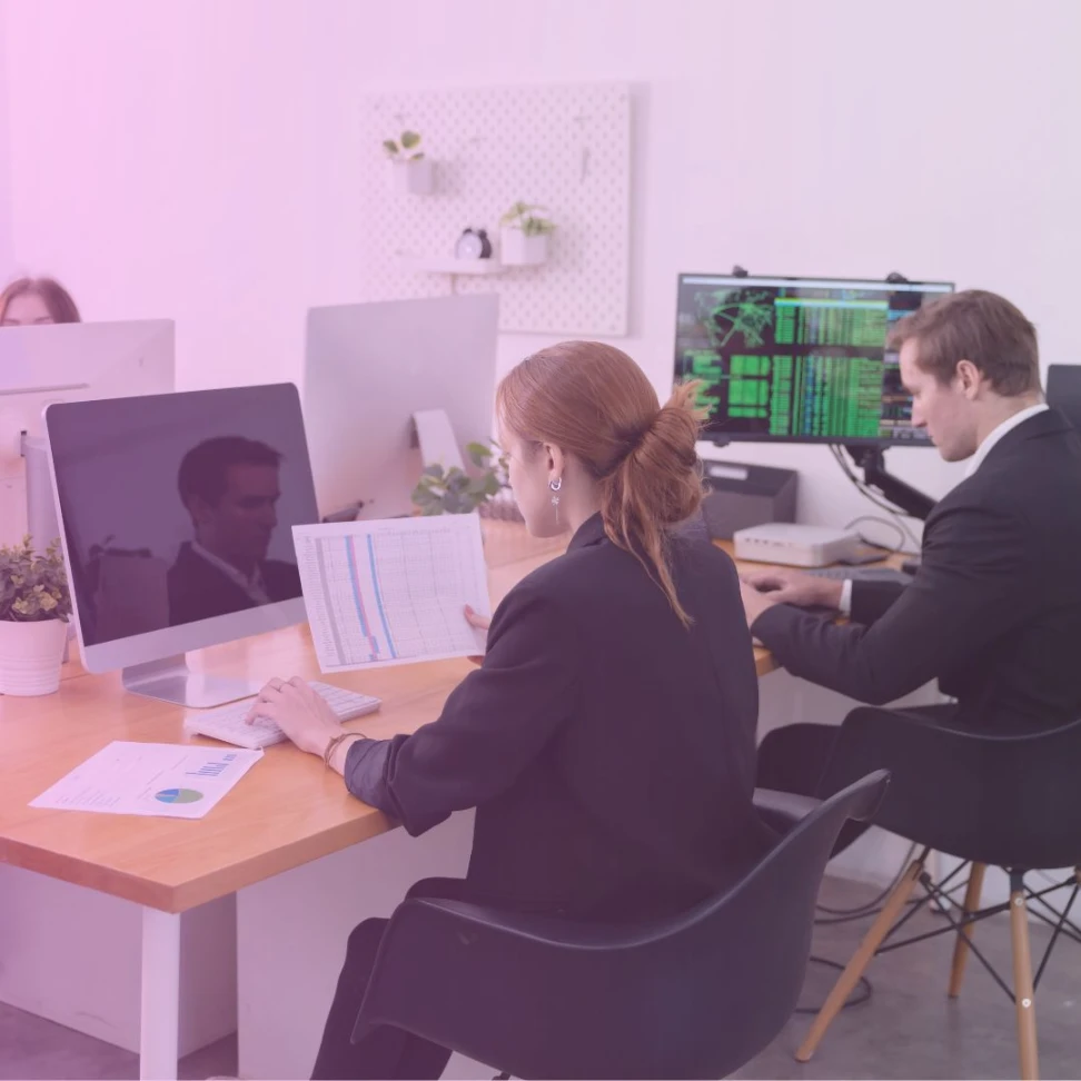 bureau homme et femme